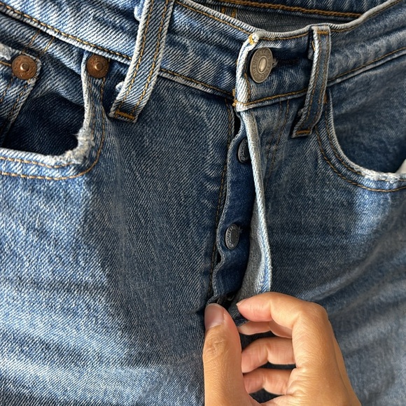 Levi’s Wedgie Straight Jive Tone Jeans - Picture 8 of 14